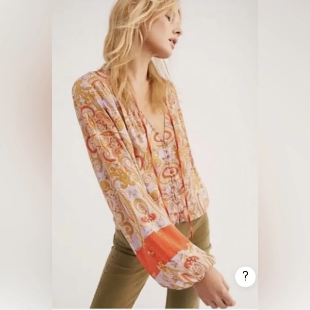 BEAUTIFUL DAY FREE PEOPLE TOP Satin Paisley Peasant Cropped top long‎ sle…